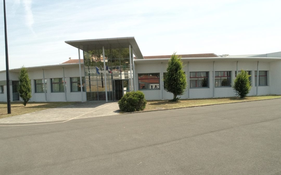 Vidéo des 3E : Visit of our school in English
